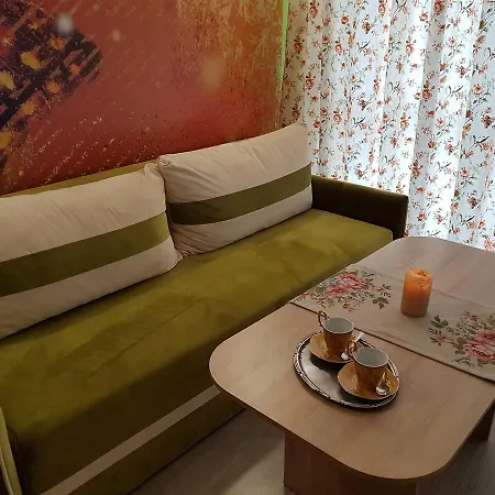 Orange Flower Apartment Slantschew brjag